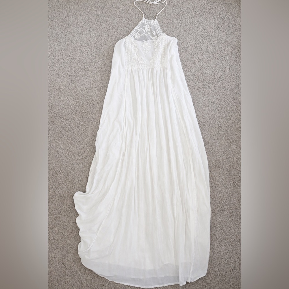 Abercrombie & Fitch White Lace Halter Maxi dress size Medium - Picture 2 of 6